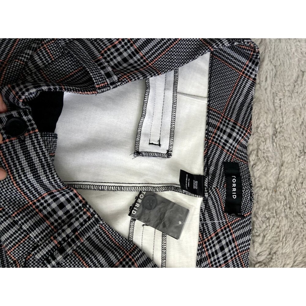 Torrid Luxe point plaid black gray and coral pant trousers. Size 22R Plus NWT - Picture 12 of 12